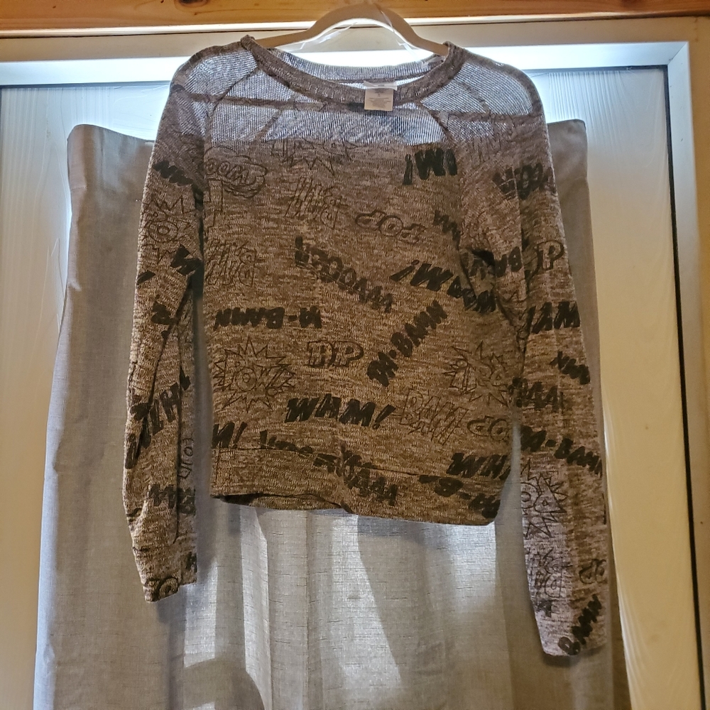 BOGO 🏁Grey sweater top🏁